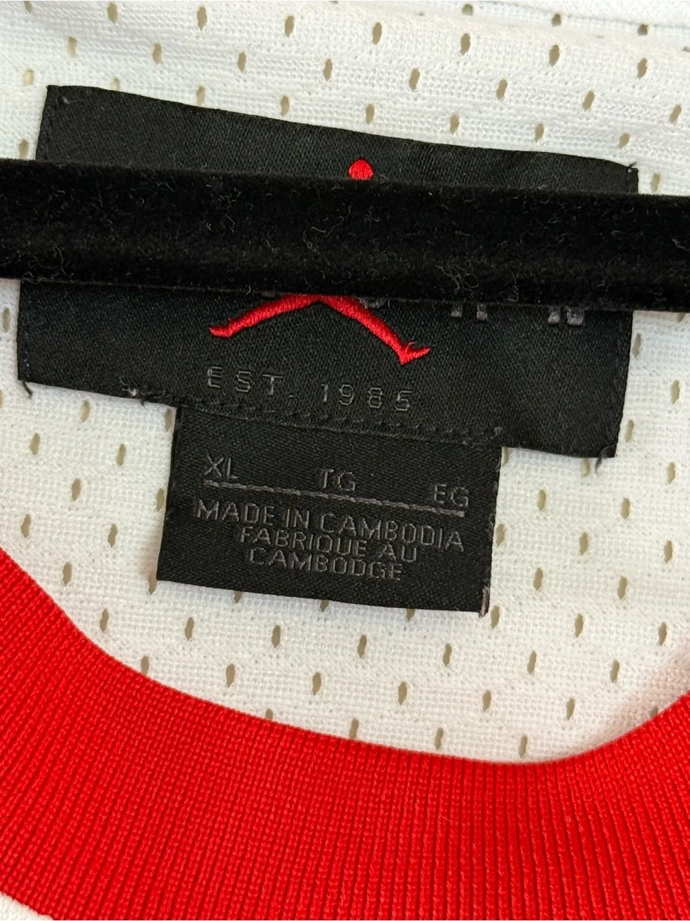 Jordan White & Red Mesh Basketball Jersey Size XL